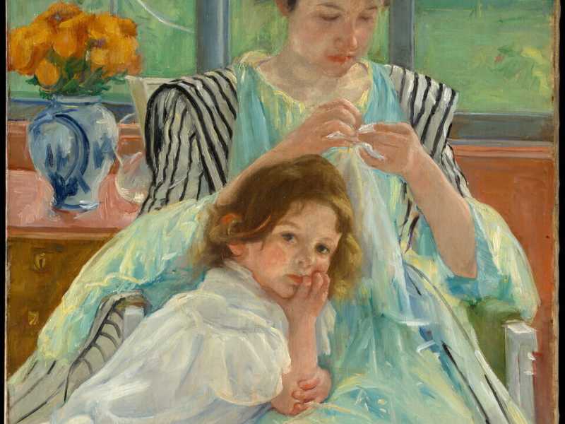 &ldquo;Young Mother Sewing&rdquo; di Mary Cassatt (1900), olio su tela, Metropolitan Museum of Art (Wikipedia)&nbsp;<br />