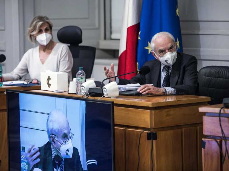 Giuliano Amato (foto Ansa)