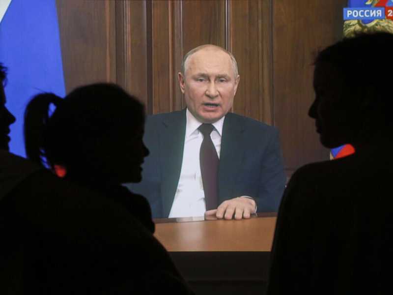 L'Ue congela i rapporti diplomatici con la Russia