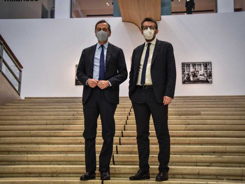 Il sindaco di Milano Giuseppe Sala, e l'assessore all'Urbanistica, Agricoltura e Verde, Pierfrancesco Maran (Foto: Ansa/Matteo Corner)