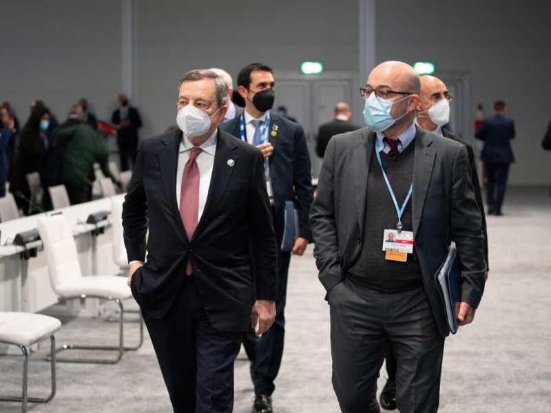 Mario Draghi e Roberto Cingolani (LaPresse)