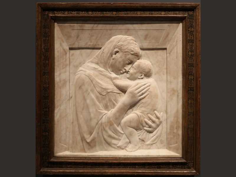 Donatello, Madonna Pazzi, 1425-30 ca (foto Wikimedia Commons)&nbsp;<br />