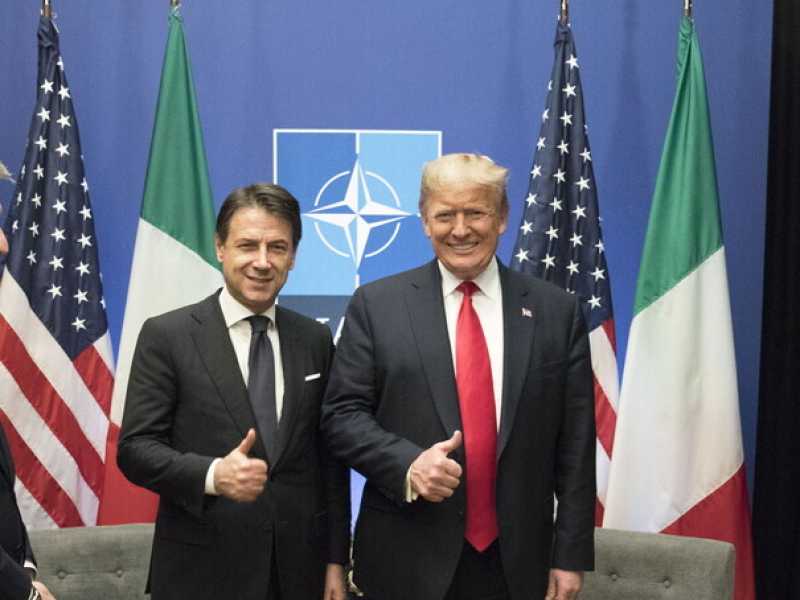 Conte fa il pacifista e striglia i deputati: "Così mi sfanculate". Ma da premier aumentò le spese militari