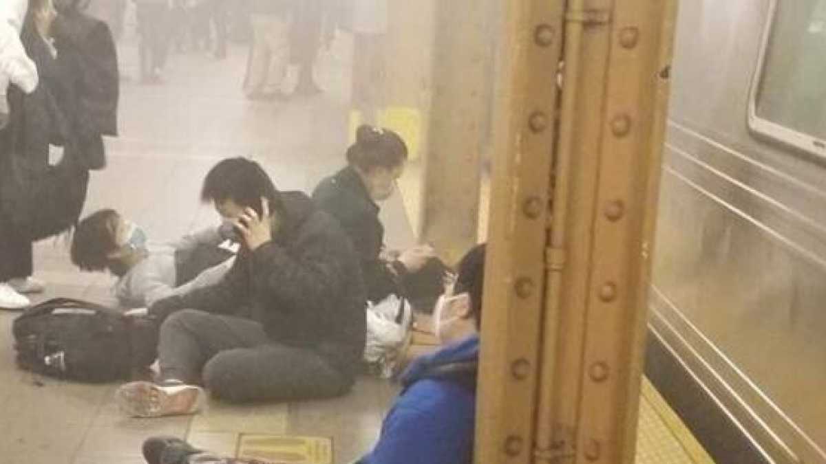 Immagine di C'è stata una sparatoria nella metropolitana di Brooklyn