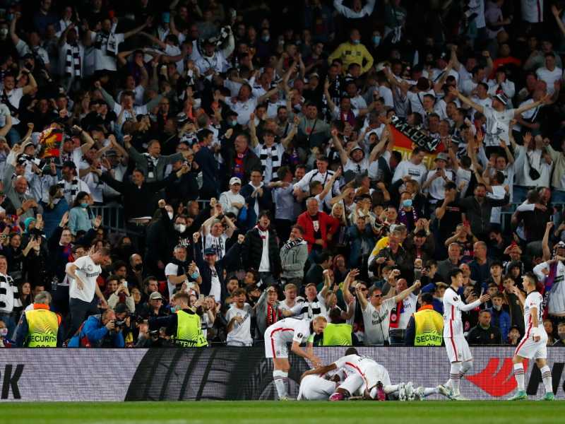 Il Barcellona è stato sconfitto in campo e sugli spalti