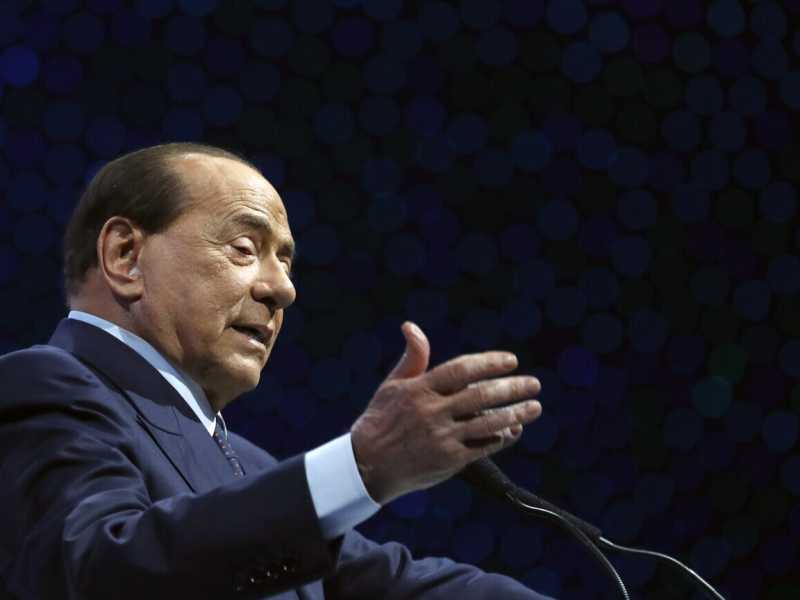 Dopo Renzi, anche Berlusconi vittima del metodo dei pm di Firenze