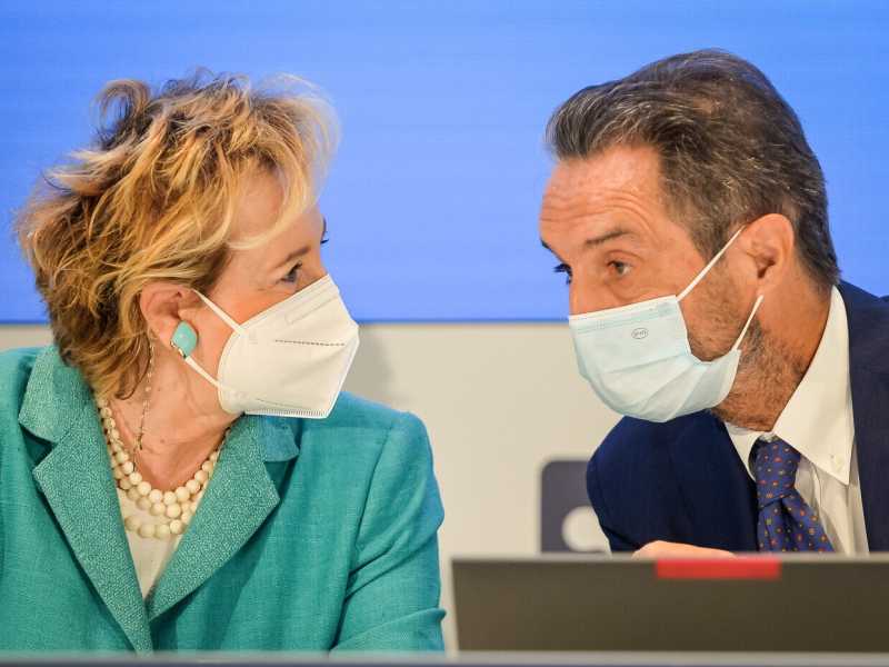 Letizia Moratti e Attilio Fontana (LaPresse) 