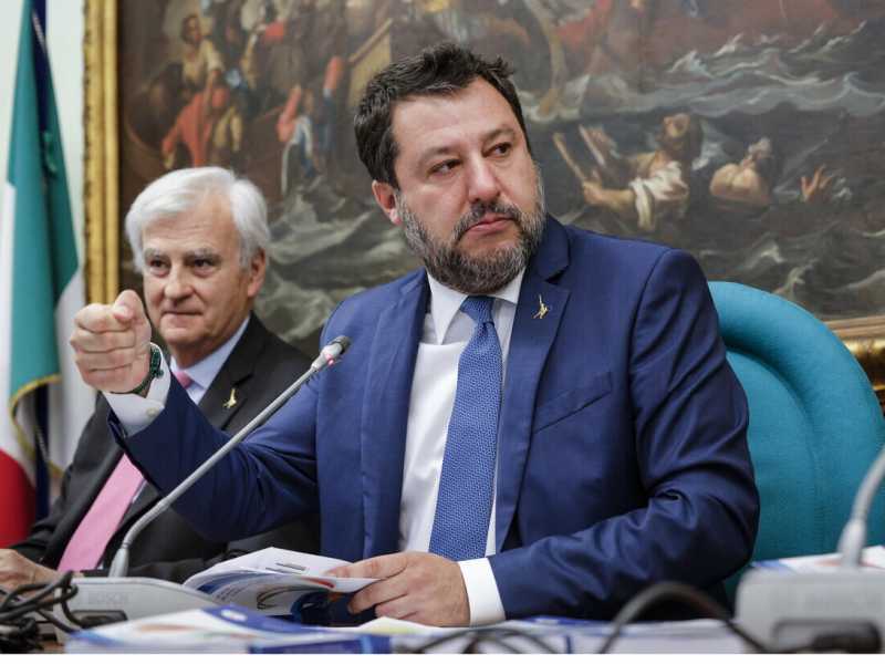Matteo Salvini parla di sport perché Draghi, Meloni e Conte intendano