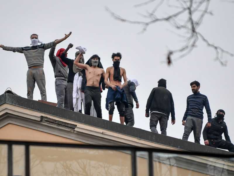 Una rivolta dei detenuti a San Vittore nel 2020 (LaPresse)<br />&nbsp;