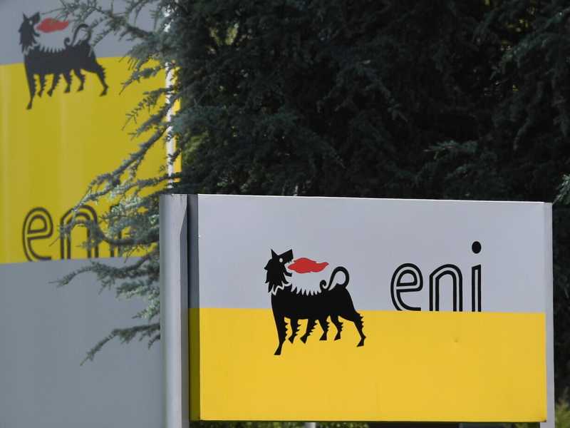 Eni si prepara a pagare Gazprom (in euro) e apre i conti a Mosca