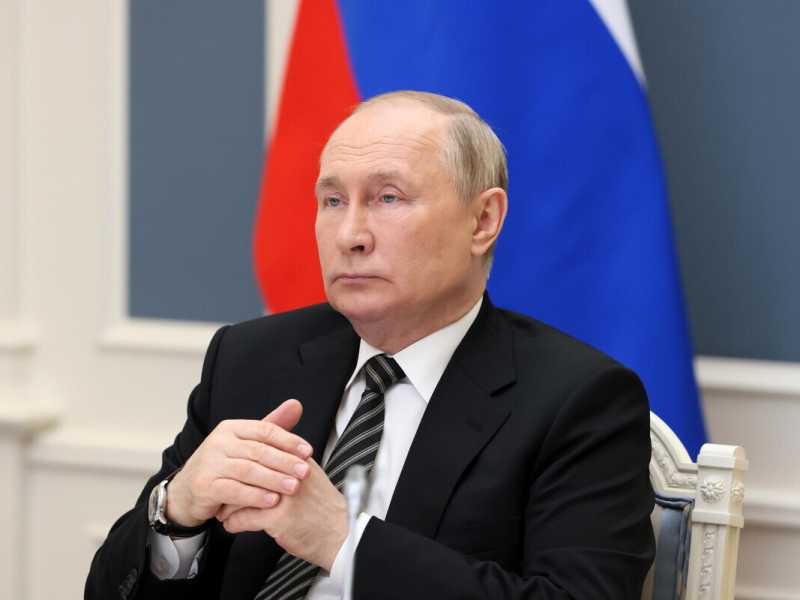 Per Putin le sanzioni europee non funzionano, ma chiede di toglierle