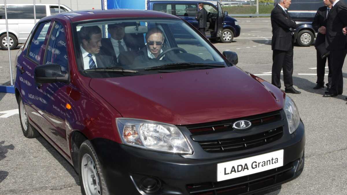 Immagine di Con le sanzioni in Russia tornano a sfornare auto obsolete