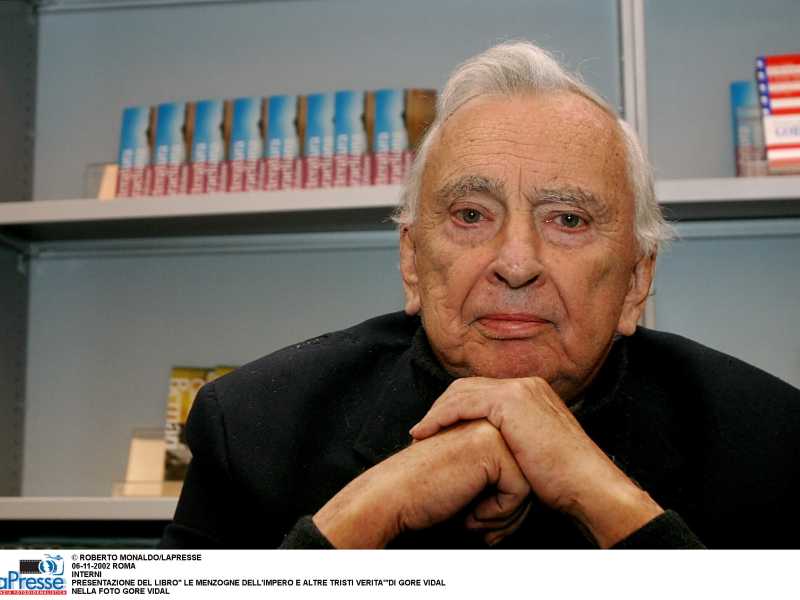 Gore Vidal stava molto in Italia. Si era stabilito a Roma nel 1958 per sceneggiare “Ben Hur” (LaPresse) <br />