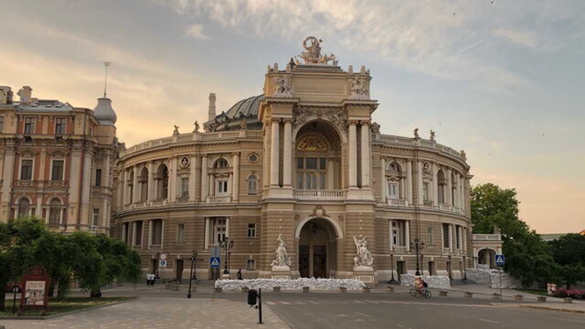 Immagine di Vivere nel limbo di Odessa. La tranquillità di una città in guerra