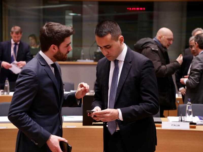 M5s, il portavoce di Di Maio: "Gi attacchi di Fico indeboliscono il governo"