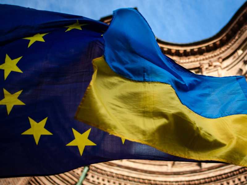 Benvenuta, Ucraina. L'Ue ha aggiunto un posto a tavola (anzi due)