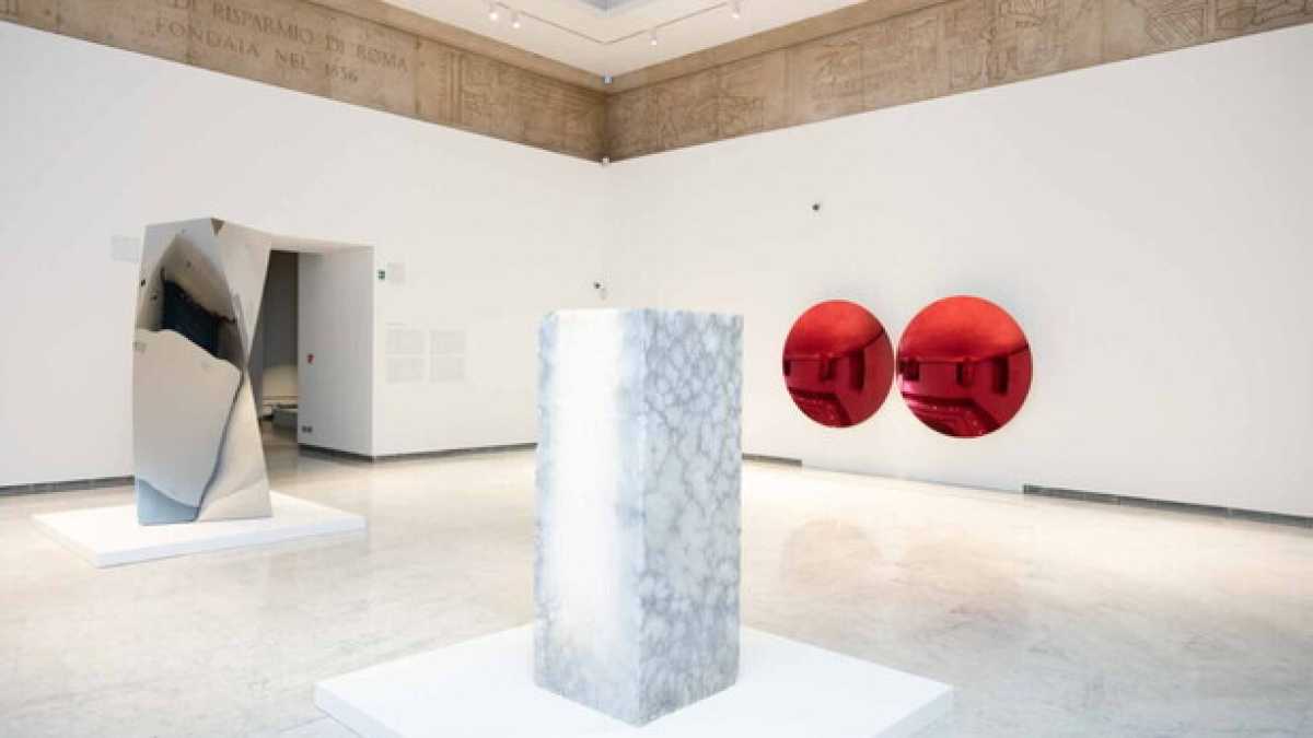 Immagine di Tra Hirst e Cragg, una mostra London calling a Palazzo Cipolla