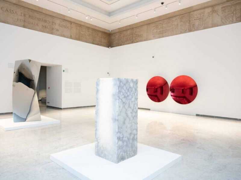 Tra Hirst e Cragg, una mostra London calling a Palazzo Cipolla