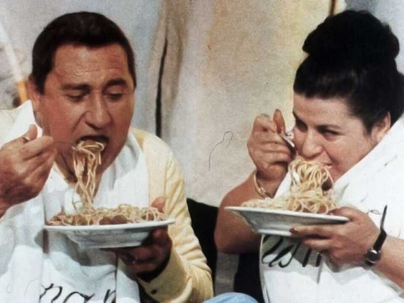 Alberto Sordi ed Anna Longhi: La Cena (via YouTube) <br />