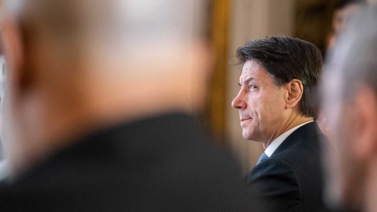 Immagine di I tormenti di Conte: "Se strappo non sarò mai più premier". Ma il M5s lo spinge fuori dal governo