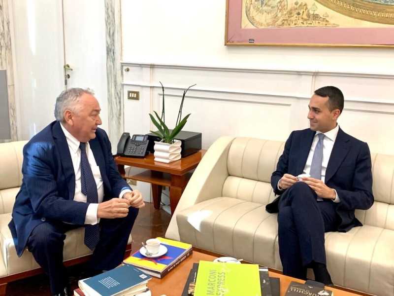 Carelli passa con Di Maio. Insieme per il futuro sale a quota 52 alla Camera