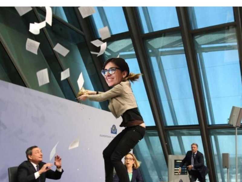Dadone nei panni di contestatrice di Draghi. L'imbarazzante vignetta del compagno del ministro