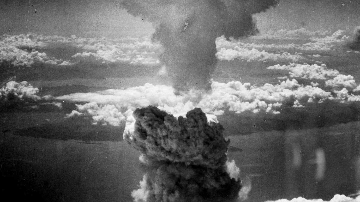 Immagine di Preparare il conflitto atomico è ciò che lo impedisce. Il paradosso spiegato da Guitton