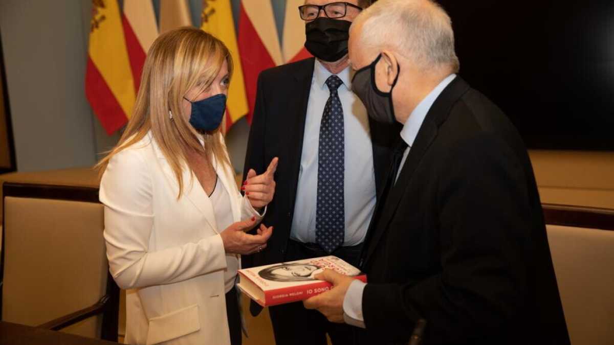 Immagine di Molto atlantismo, poco europeismo. Le lezioni del PiS a Meloni
