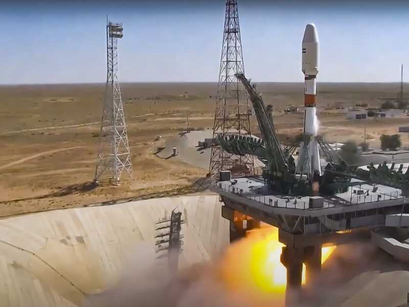 &nbsp;Il satellite iraniano Khayyam lanciato dalla Russia (foto LaPresse)