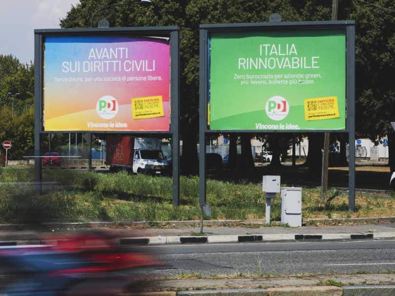 Manifesti per le elezioni politiche 2022 a Torino (LaPresse) <br />