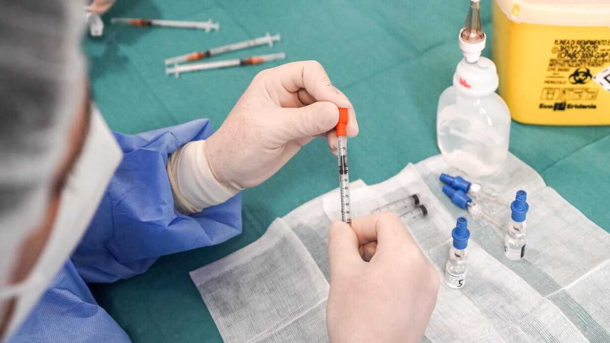 Immagine di Una rivista (anti)scientifica alimenta l'armamentario dei No vax