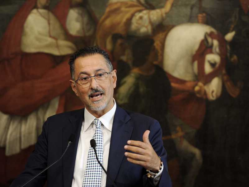“Il Pd mi ha spremuto come un limone e buttato nella spazzatura". Parla M. Pittella