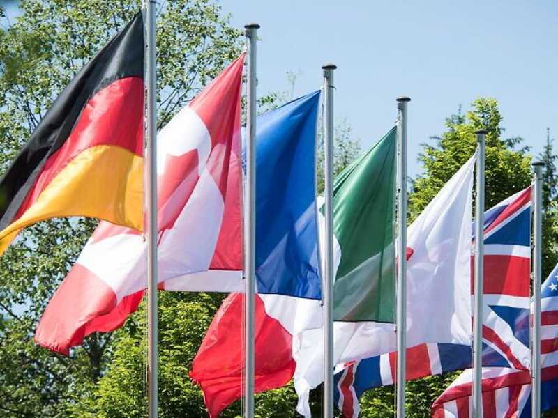 Le bandiere dei paesi membri del G7, durante l'ultimo G7 che si &egrave; tenuto a Garmisch-Partenkirchner a giugno (Foto sito del G7)&nbsp;<br />