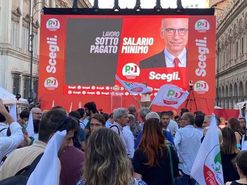 La manifestazione di oggi del Partito Democratico (Il Foglio)