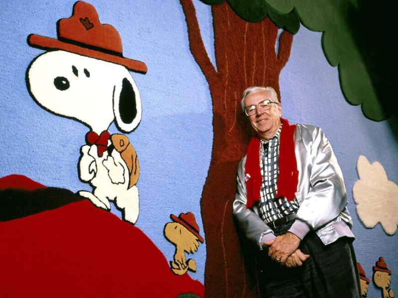Charles M. Schultz ripreso con i Peanuts, il fumetto di cui &egrave; stato inventore e autore, a dicembre 2019 (Olycom)&nbsp;<br />