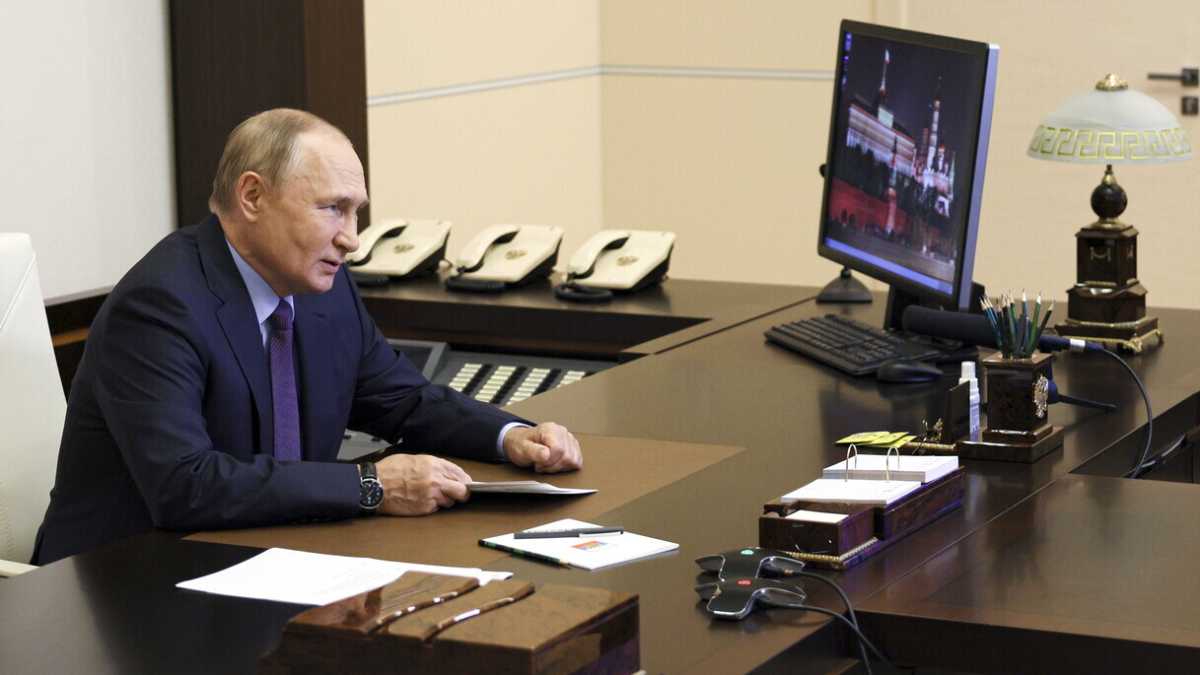 Immagine di Putin escluso dai funerali di Elisabetta II è la risposta coreografica di chi non è disponibile al già visto