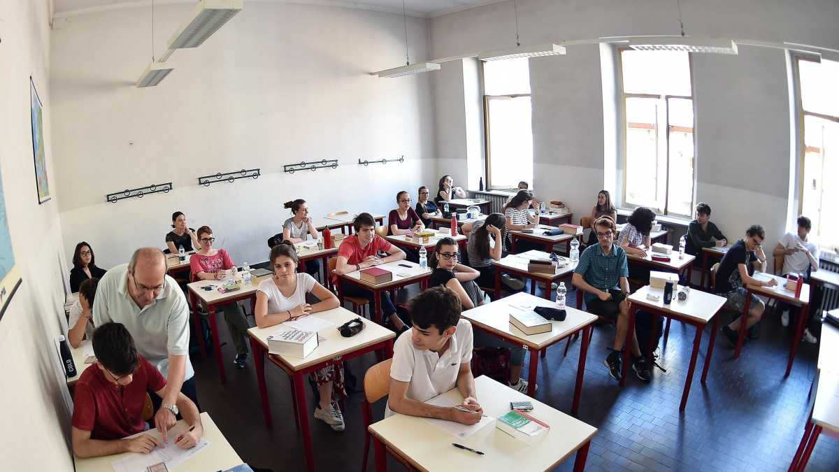 Immagine di Scuola e sud, parole spese male