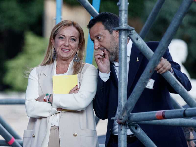 Ora Salvini spaventa Meloni con l’ipotesi dell’appoggio esterno