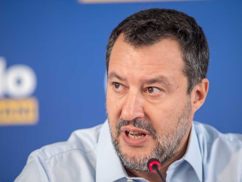 Salvini minaccia di purgare Zaia e Fedriga. Resta segretario ma dovrà condividere la lista dei ministri