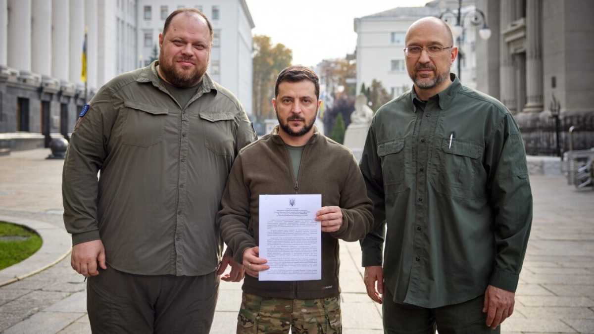 Immagine di L'Ucraina chiede formalmente di entrare nella Nato: l'annuncio di Zelensky