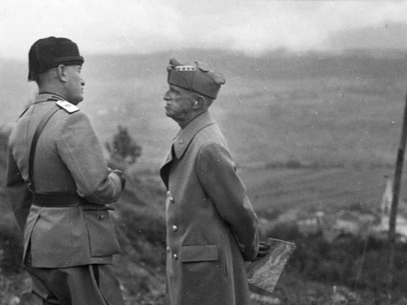 Mussolini e il re Vittorio Emanuele III (Olycom)&nbsp;