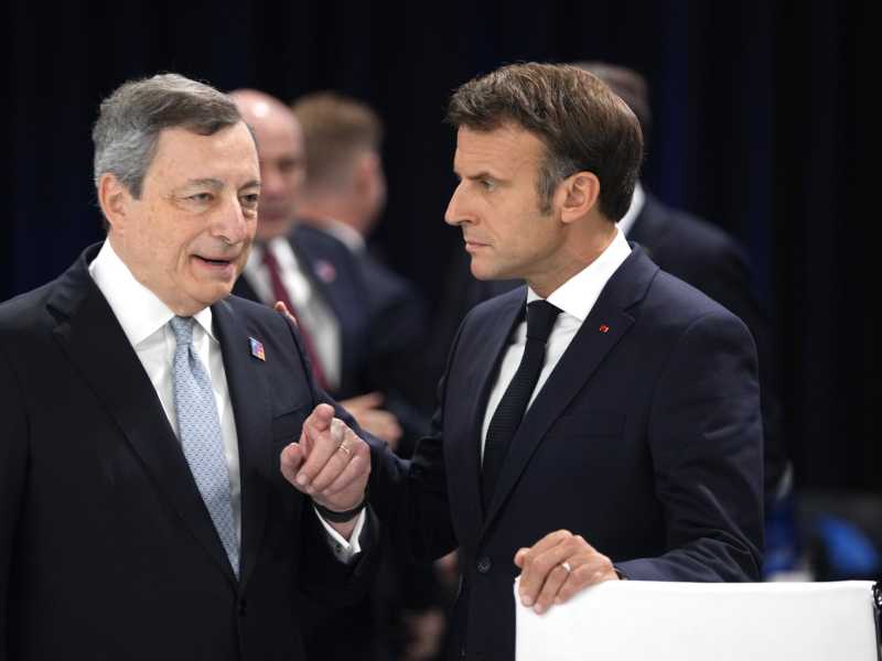 La morsa di Francia e Germania si stringe sulla Meloni. Le ansie di Draghi e Mattarella su gas e debito