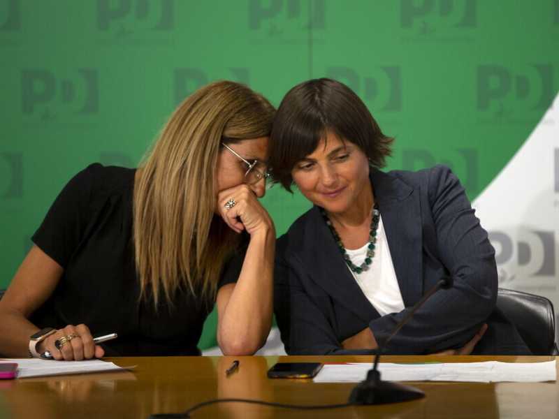 Simona Malpezzi e Debora Serracchiani (Ansa)