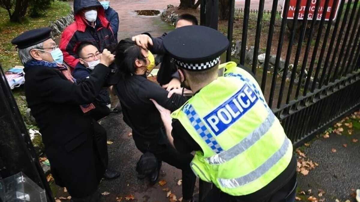 Immagine di La sicurezza secondo Xi è pure calci e pugni ai dissidenti