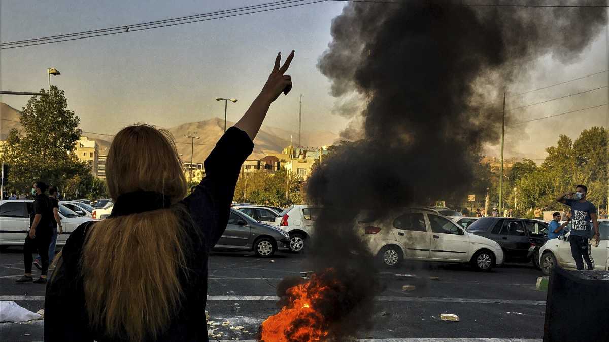 Immagine di L'Iran, il regime che celebrava i propri martiri e ora uccide i propri figli