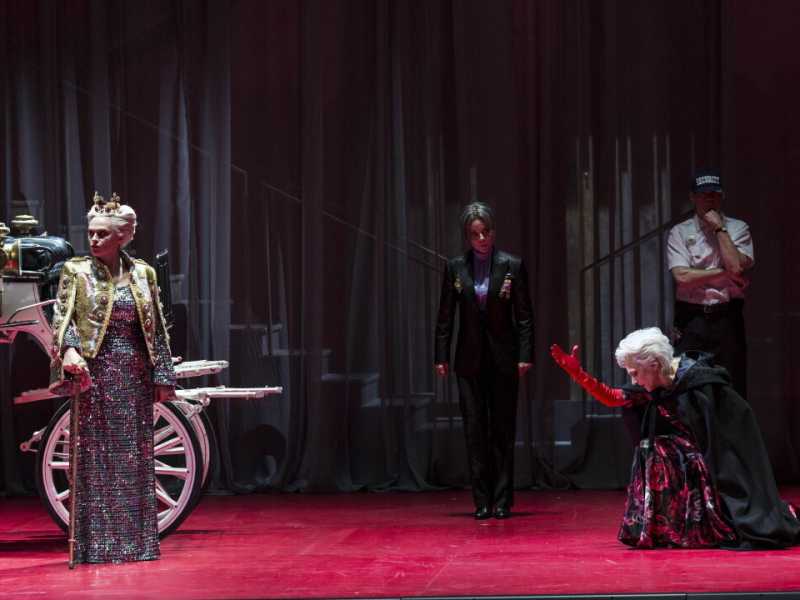 "Maria Stuarda" al Teatro Nazionale di Genova (ph. Alberto Terrile)&nbsp;