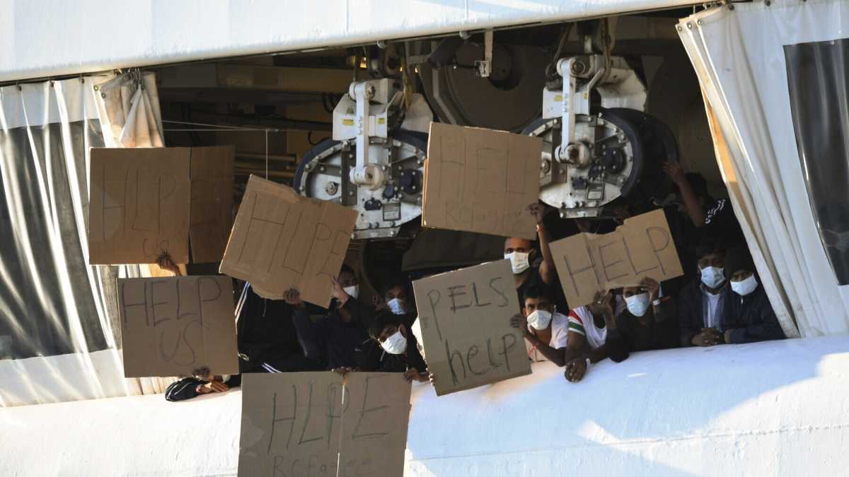 Immagine di Sui migranti Bruxelles svela un fallimento: i salvataggi in Libia non funzionano