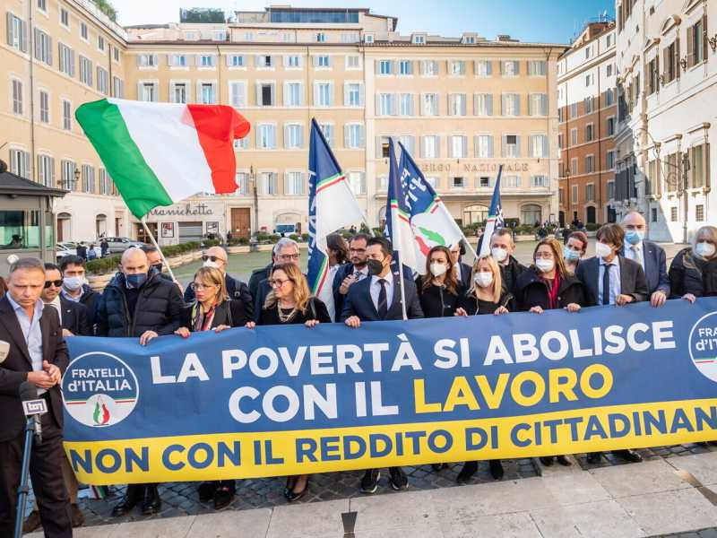 La zuffa tra regioni di destra sui navigator: vogliono la proroga, anzi no. Calderone chiede un incontro