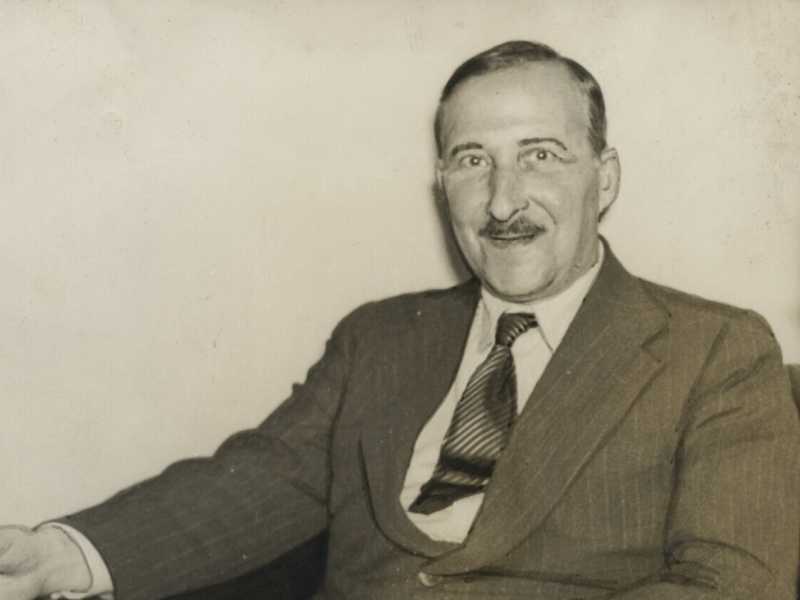 Stefan Zweig (Wikipedia) 