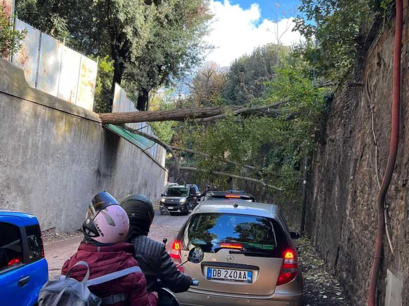 Il Campidoglio diffida l’Ambasciata russa per sbloccare il traffico
